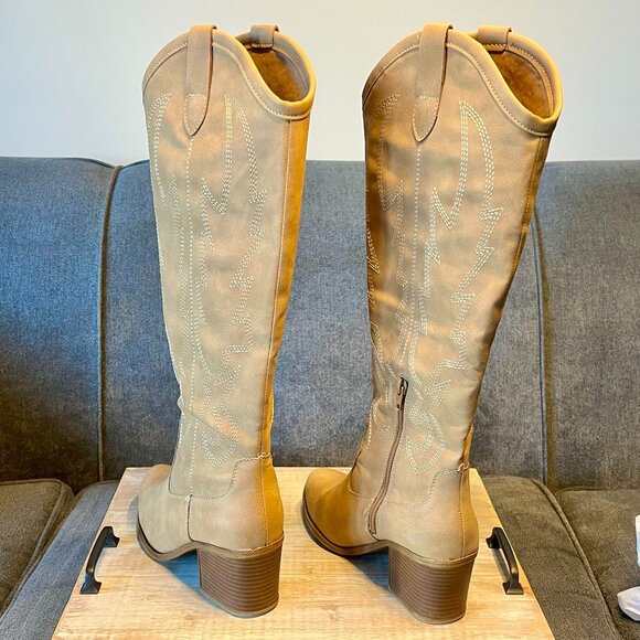 Dirty Laundry “Upwind” Western Boots – Camel (Women’s) - Picture 3 of 4